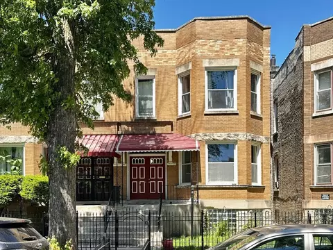 3408 W Carroll Ave #1, Chicago, IL 60624