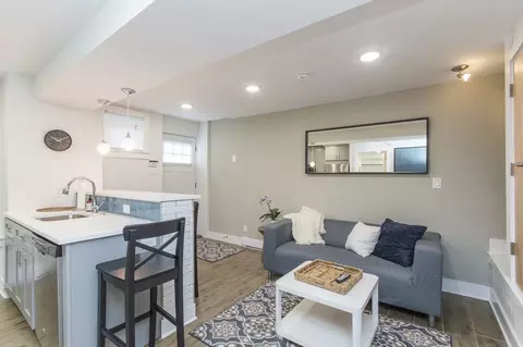 8017 Winston Rd #6R, Philadelphia, PA 19118