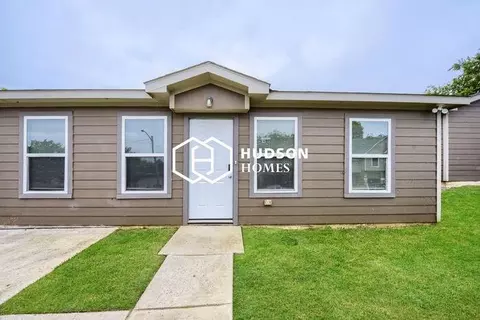1216 E Powell Ave, Fort Worth, TX 76104