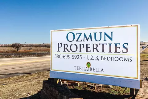 2811 NW 46th St #2811C, Lawton, OK 73505