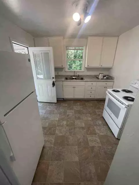 2421 Renfrow Rd, Raleigh, NC 27603
