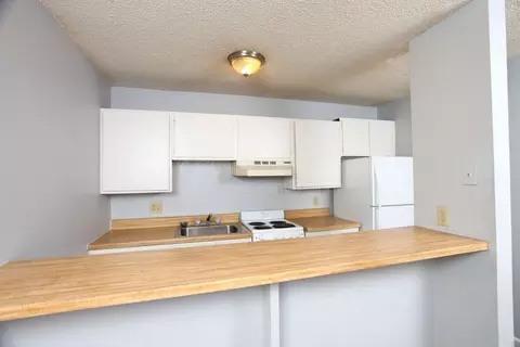 1226 S Longfellow St #206, Wichita, KS 67207