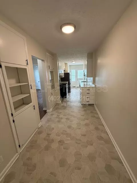 612 N 13th St, Nebraska City, NE 68410