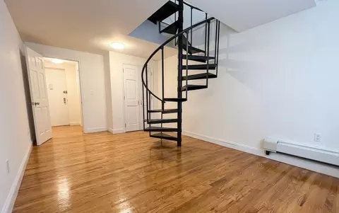1661 York Ave #1L, New York, NY 10128