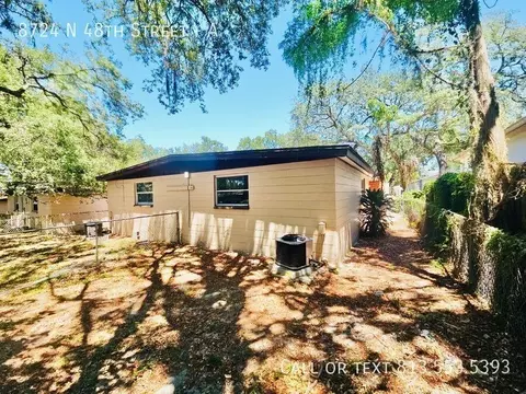 8724 N 48th St #A, Tampa, FL 33617