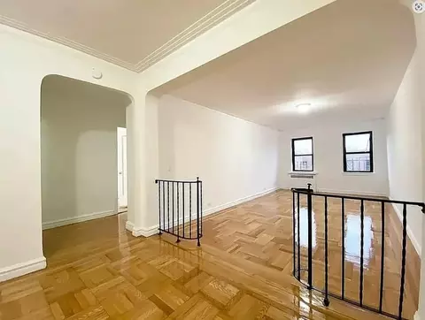 85 Mcclellan St, New York, NY 10452