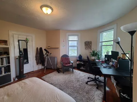 5 Kendall St # A, Brookline, MA 02445