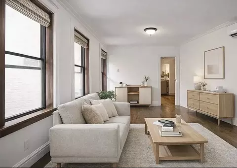 170 E 2nd St #2D, New York, NY 10009