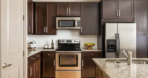 100 Westcott St #MH1, Houston, TX 77007