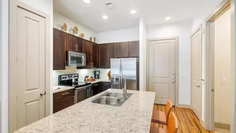 25143 Grogans Mill Rd #OSSP, The Woodlands, TX 77380