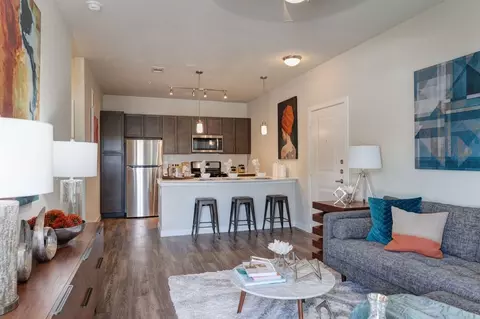 1035 Seamist Dr #SLHS, Houston, TX 77008