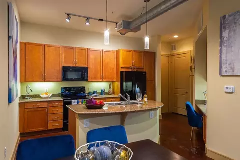5698 Westheimer Rd #TAUG, Houston, TX 77056