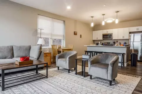 140 Pearl St #1470146P, Chelsea, MA 02150