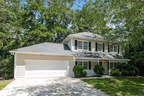 1325 Burning Bush Dr, Loganville, GA 30052