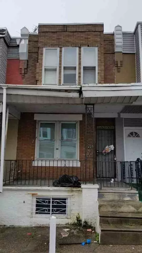 920 E Schiller St, Philadelphia, PA 19134