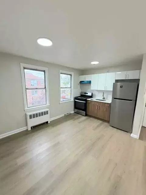 36 Irving St #4, Newark, NJ 07104