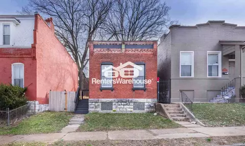 3204 Winnebago St, Saint Louis, MO 63118