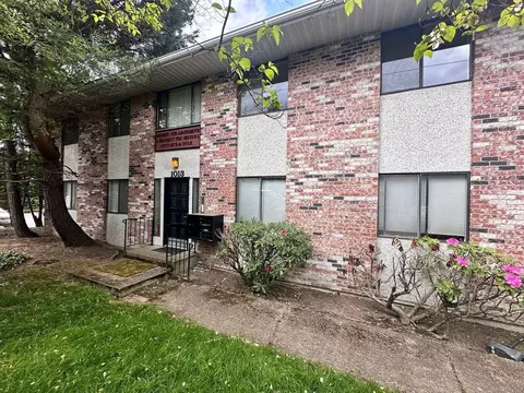 1013 1021 1033 Kirkland Ave NE, Renton, WA 98056