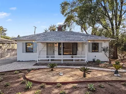 2630 Harmony Pl, La Caada Flintridge, CA 91011