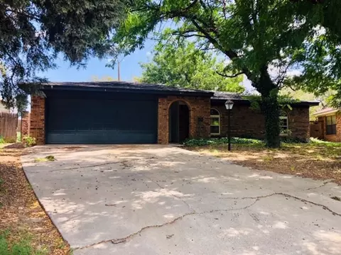 6718 Arroyo Dr, Amarillo, TX 79108