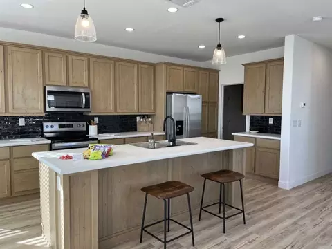 3301 S Goldfield Rd #LOT 5086, Apache Junction, AZ 85119