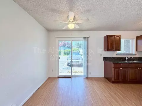 10843 SE Bush St #1, Portland, OR 97266