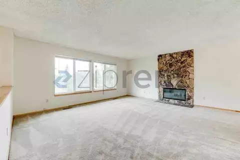 2615 SE 16th St, Renton, WA 98058
