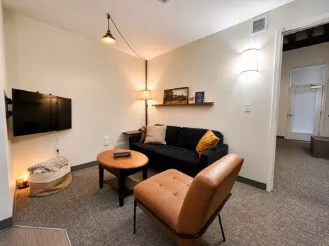 1125 N 9th St #1379036P, Milwaukee, WI 53233