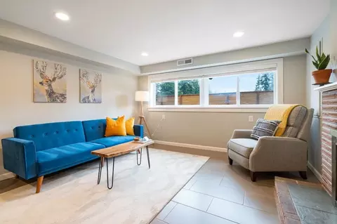 18821 Meridian Ave N #1036025P, Shoreline, WA 98133