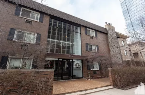 4334 N Clarendon Ave #209, Chicago, IL 60613