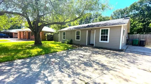 11435 Raincove Dr #A, Houston, TX 77016