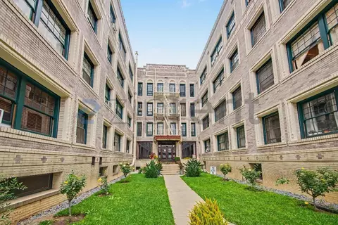 2121 James M Wood Blvd #120, Los Angeles, CA 90006