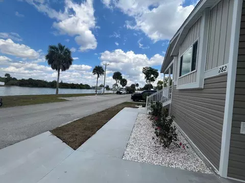 282 Giraffe Dr #282, North Fort Myers, FL 33917