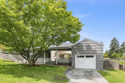 14803 Corliss Ave N, Shoreline, WA 98133