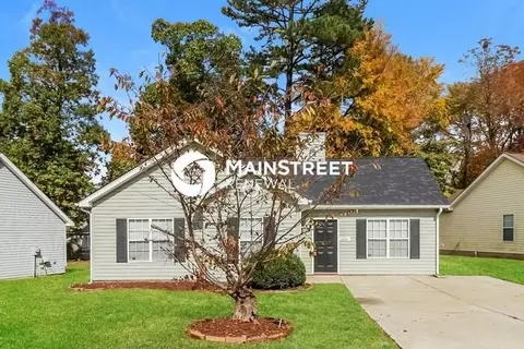 2800 Oneida Rd, Charlotte, NC 28269