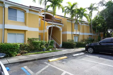 2642 NW 33rd St #1910, Oakland Park, FL 33309