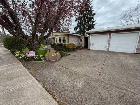 2329 A St, Hubbard, OR 97032