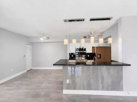 1235 Reserve Way, Naples, FL 34105