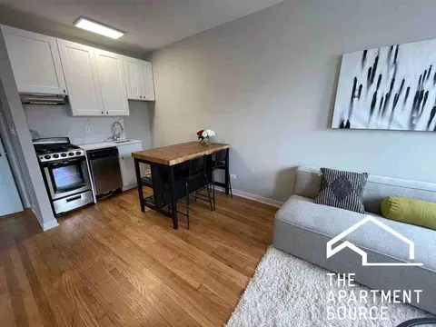 3250 N Pulaski Rd #315, Chicago, IL 60641