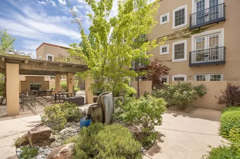 1900 Central Ave SW #203, Albuquerque, NM 87104