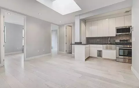 161 Stanton St #5F, New York, NY 10002