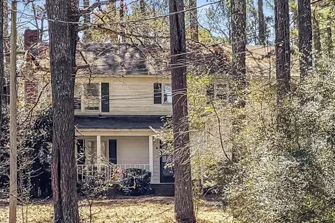 165 White Rd, Fayetteville, GA 30214