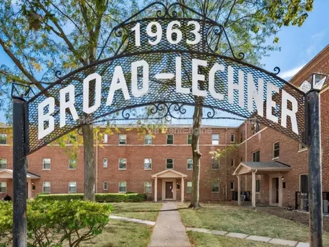 1963 W Broad St #8, Columbus, OH 43223