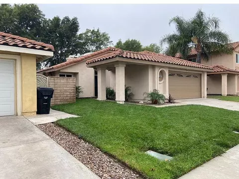 13637 Lighthouse Ct, Fontana, CA 92336