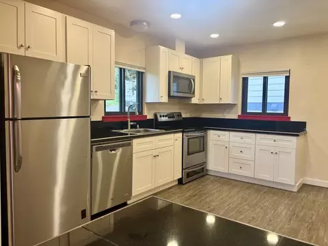 2018 S 104th St, Burien, WA 98168