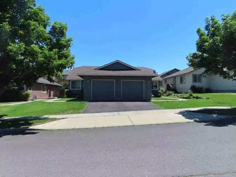 882 NE Hidden Valley Dr #1, Bend, OR 97701