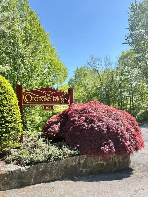 925 Oronoke Rd #30L, Waterbury, CT 06708