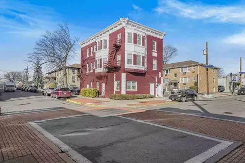 197 Orchard St, East Rutherford, NJ 07073