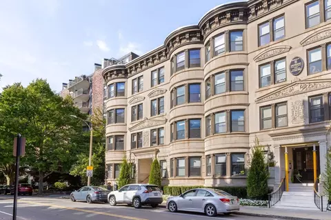 5 Winchester St #202, Brookline, MA 02446