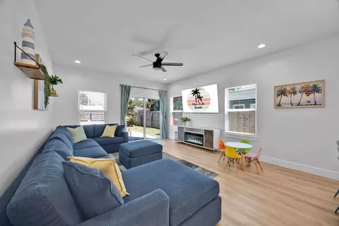 635 5th Ave S #1531281P, Jacksonville Beach, FL 32250